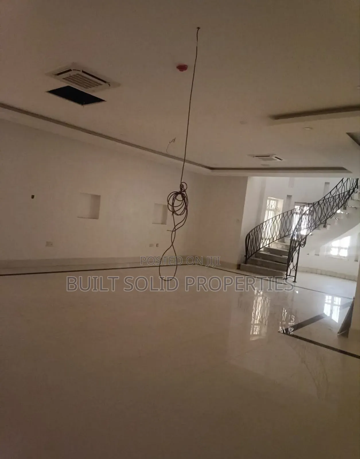 7bdrm Maisonette in Katampe for sale