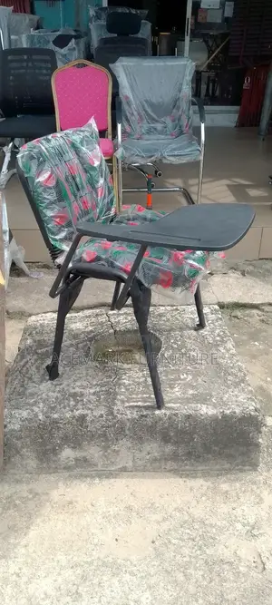 Student Training Chair
