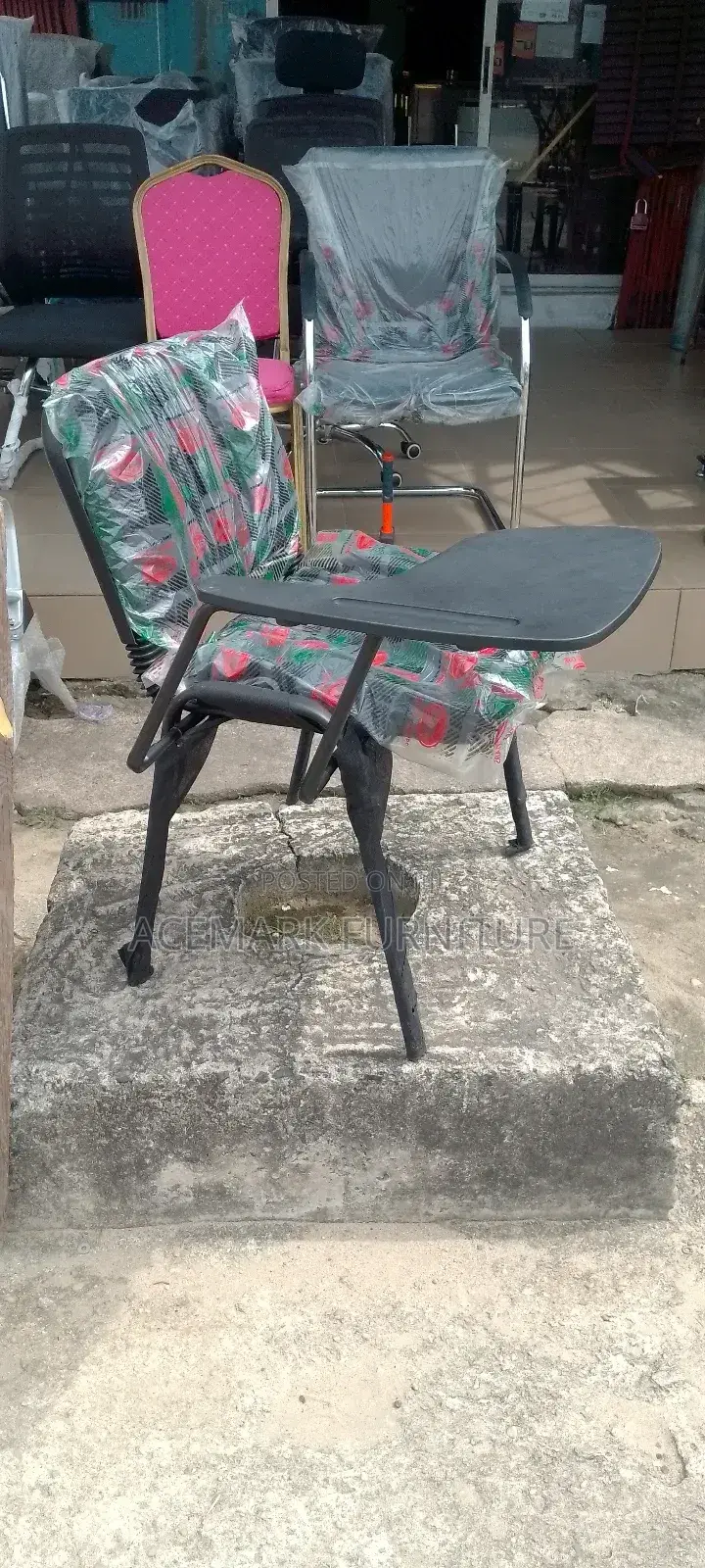 Student Training Chair