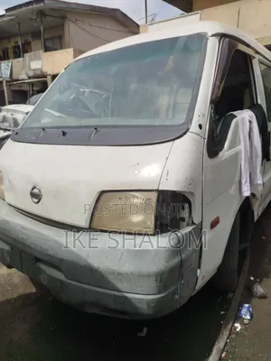 Photo - Nissan Vanette 2010 White