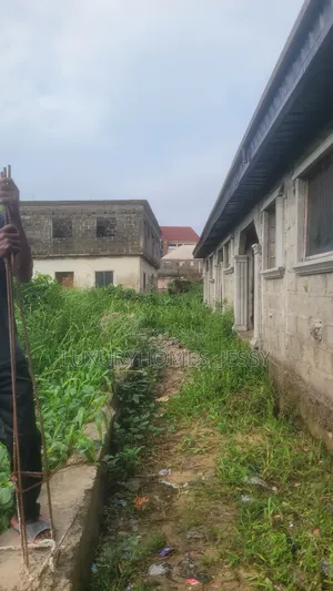 1bdrm Bungalow In Iyanira, Okokomaiko For Sale