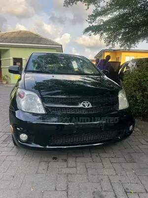 Toyota IST 2006 Black