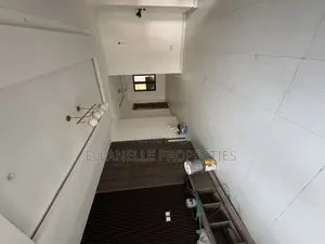 3bdrm Apartment in Jahi for sale