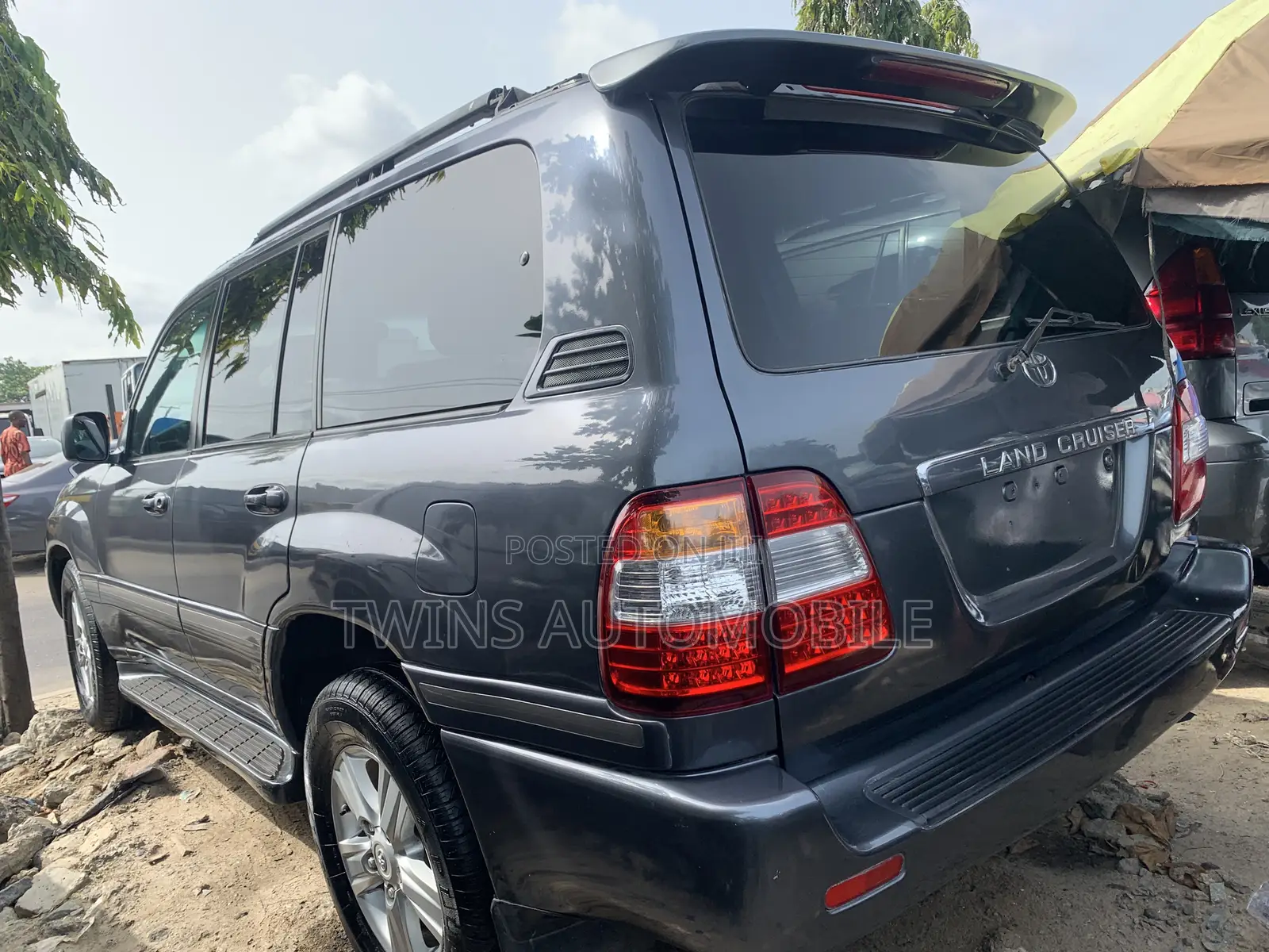 Toyota Land Cruiser 2007 Gray