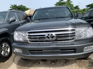 Toyota Land Cruiser 2007 Gray