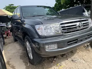 Toyota Land Cruiser 2007 Gray