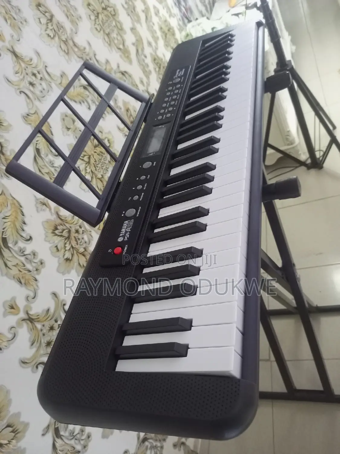 Quality Inn Durable Yamaha Portable Piano