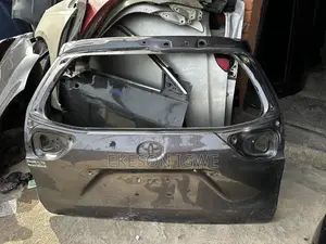 Boot Toyota Sienna 2011-2018
