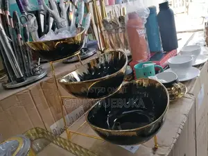 Quality 3 Set Golden Plates With Stand