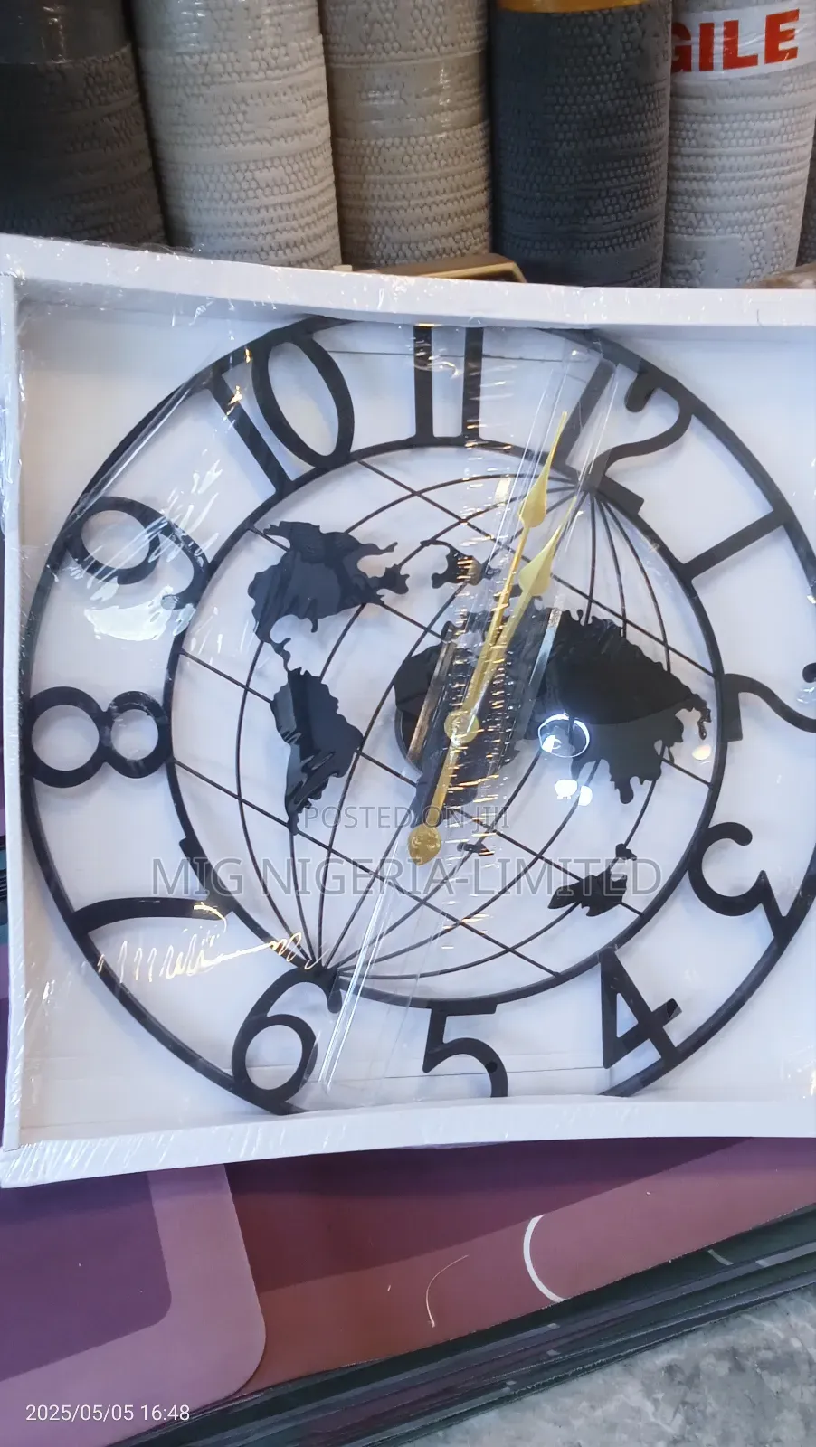 Iron Silent Wall Clocks Black 60cm World Map Decoration