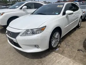 Lexus ES 350 FWD 2014 White