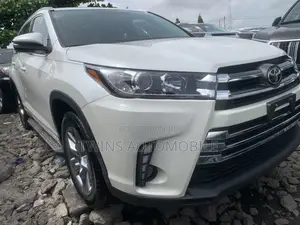 Toyota Highlander Limited 4dr SUV AWD (3.5L 6cyl 6A) 2015 White