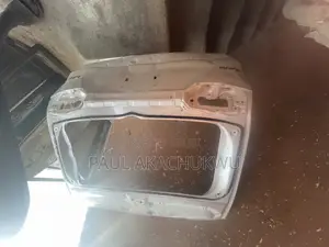 Toyota Rav4 020 Boot ( Body Spare Parts)
