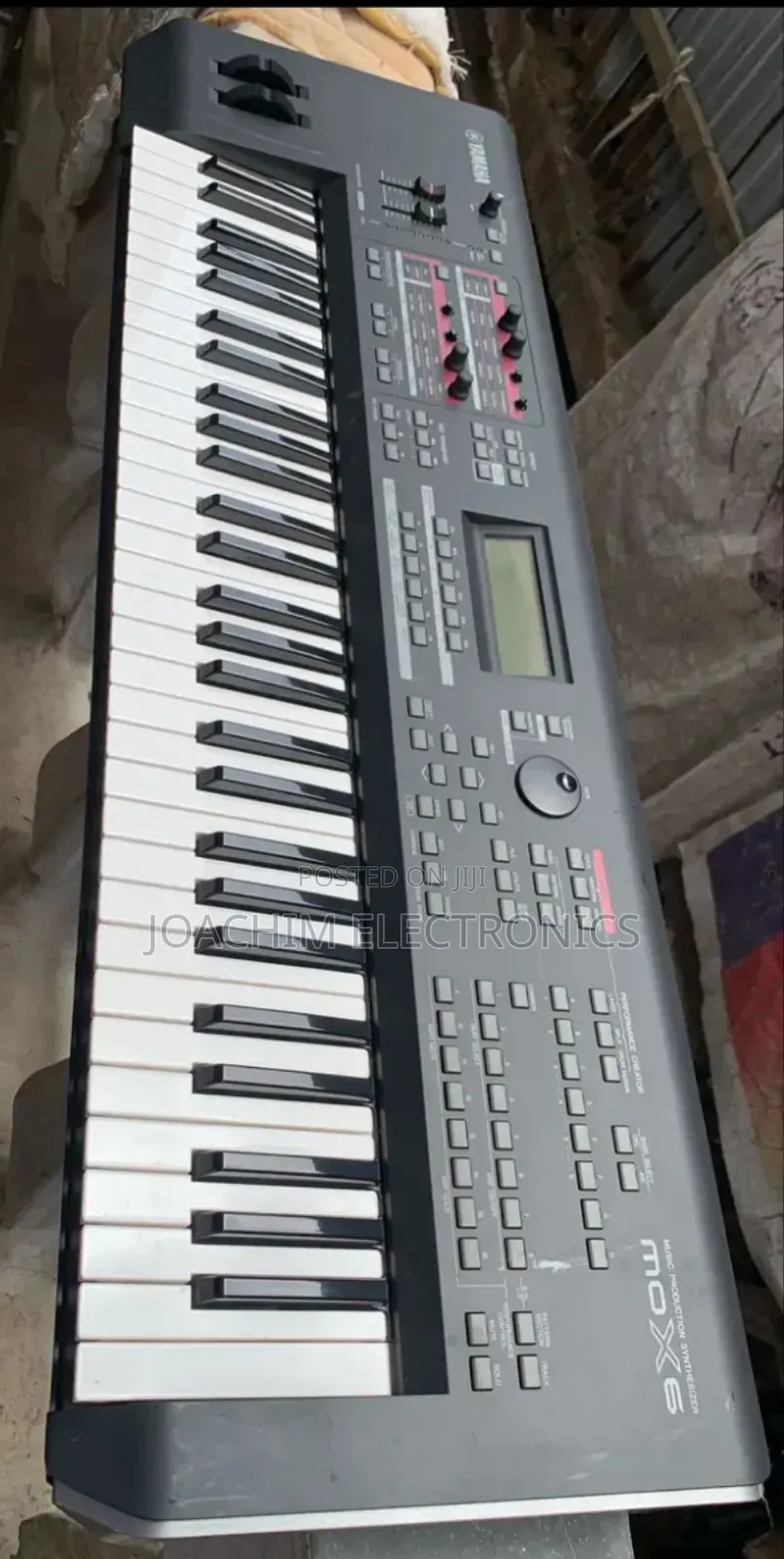 Yamaha Workstation Motif Mox6