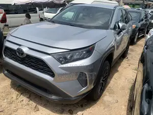 Toyota RAV4 2019 Silver