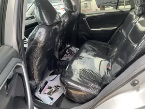 Toyota RAV4 2019 Silver