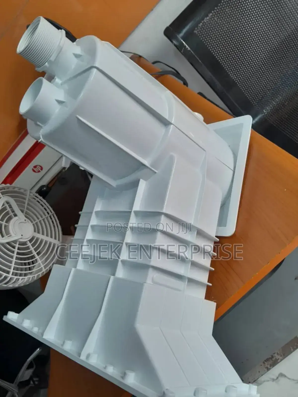 Swimming Pool Skimmer