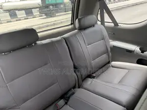 Toyota Sequoia Limited 4dr SUV 4WD (4.7L 8cyl 4A) 2004 Black