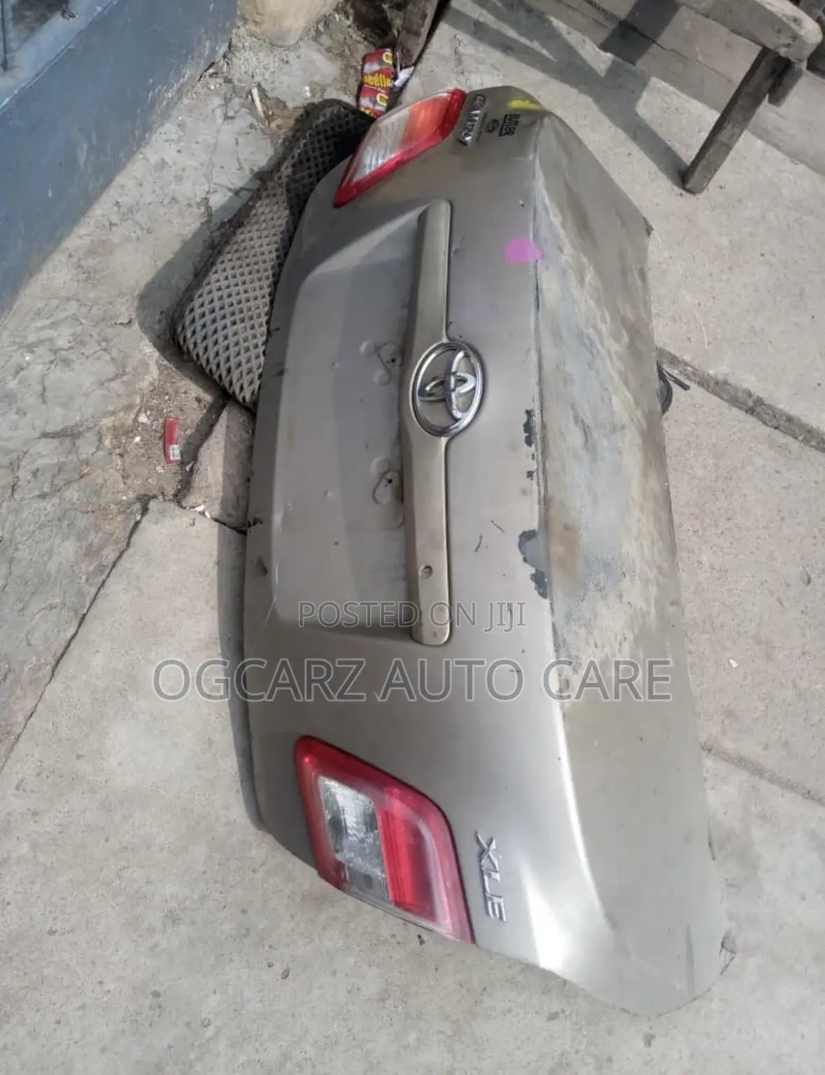 Complete Booth Camry 07/010