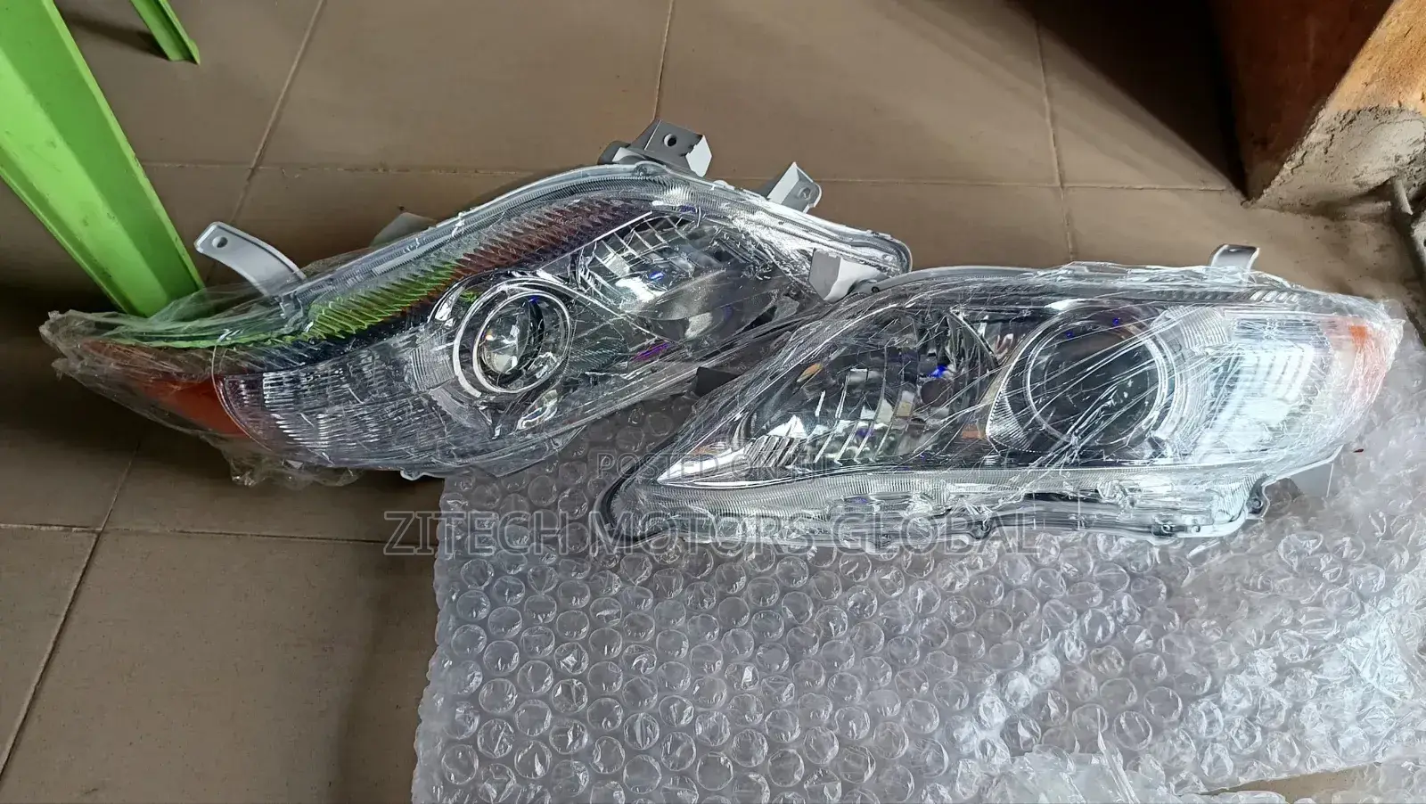 Se Head Light Camry 2010