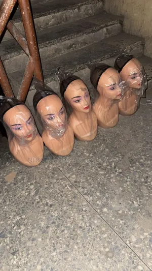 Female Plastic Long Neck Mannequin Heads