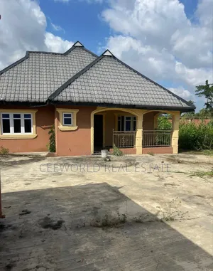 3bdrm Bungalow in Odo-Ona Kekere for sale
