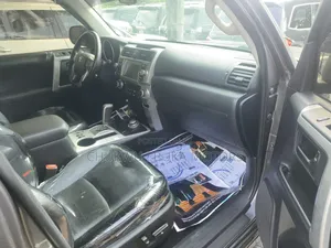 Toyota 4-Runner Limited 4X4 2013 Gray