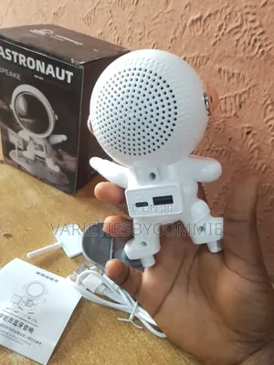 Portable High Bass Sound Astronaut Bluetooth Speaker