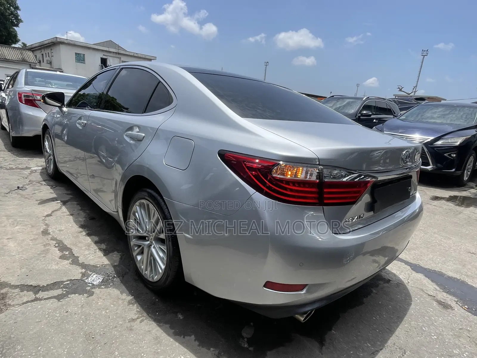 Lexus ES 2015 Silver