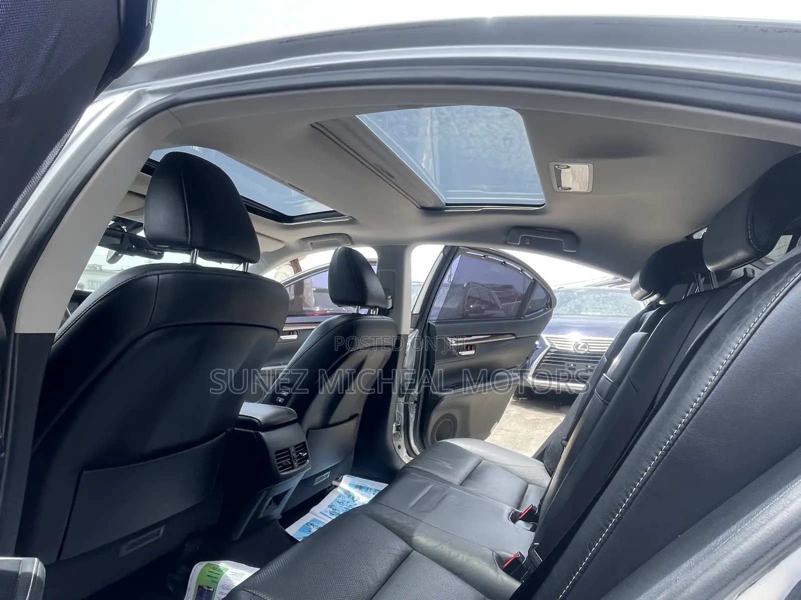 Lexus ES 2015 Silver