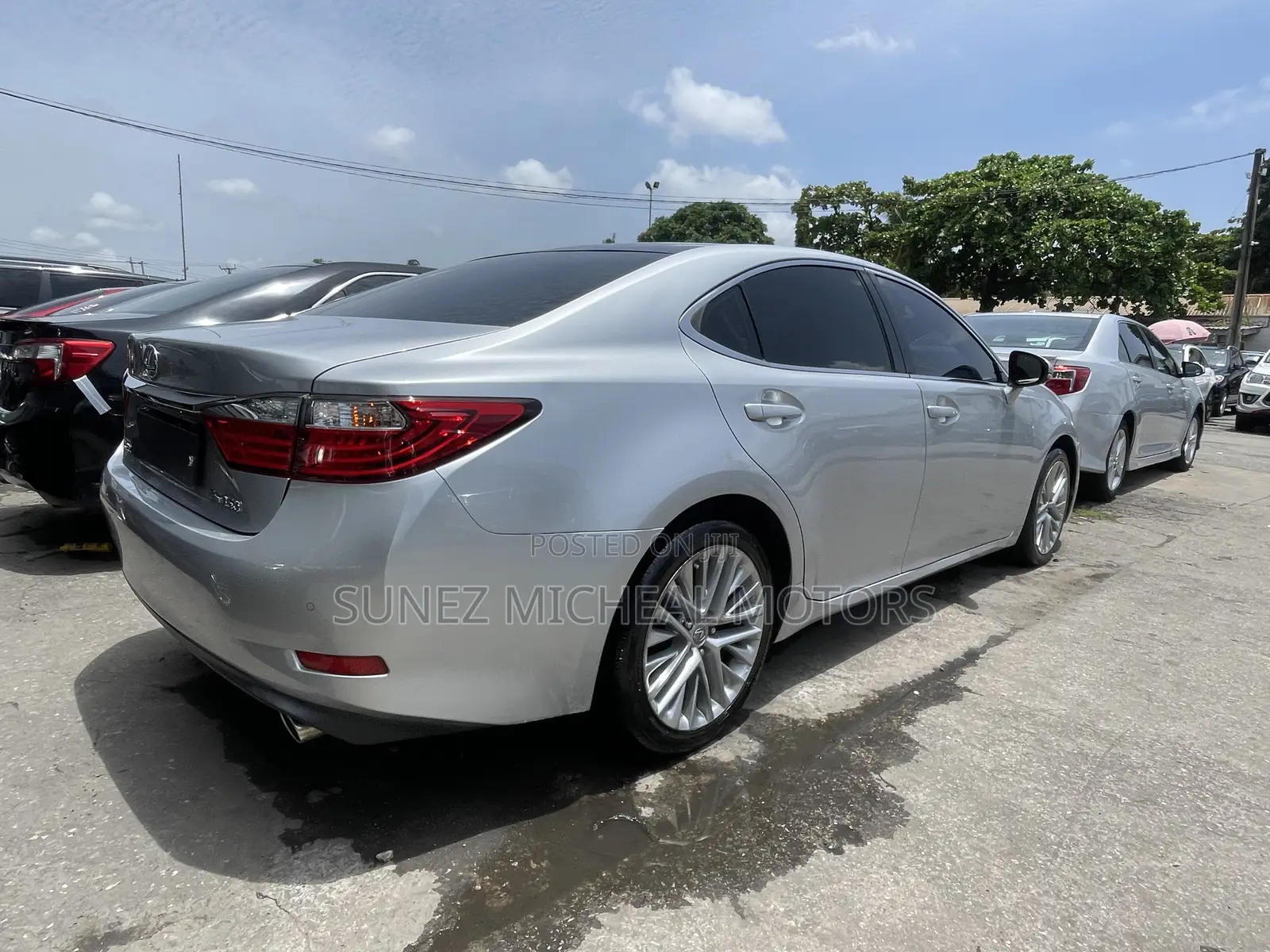 Lexus ES 2015 Silver