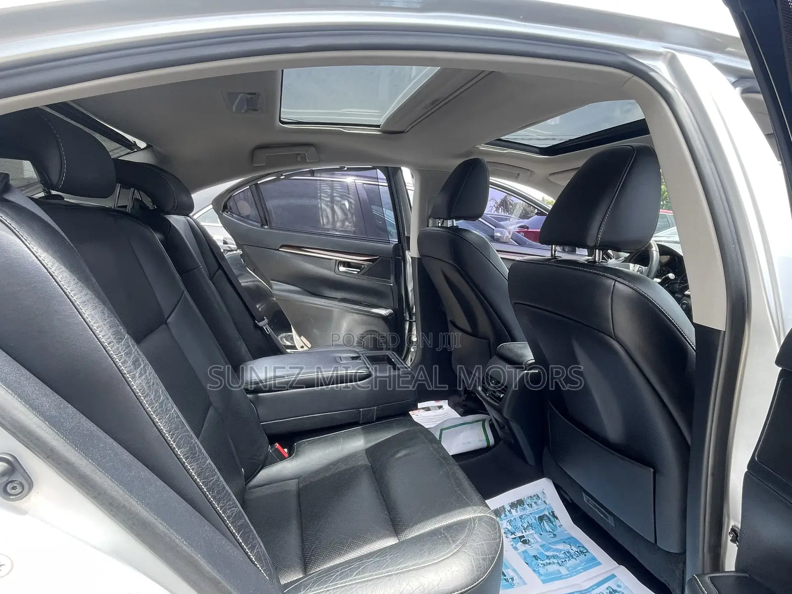 Lexus ES 2015 Silver