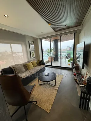 Luxury Water Front 1bedroom (Private Gated Estate)