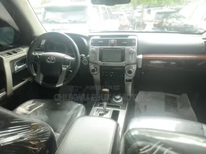 Toyota 4-Runner Limited 4x4 2018 Black