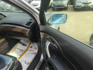 Acura MDX Technology Package SUV AWD (3.7L 6cyl 6A) 2010 Silver