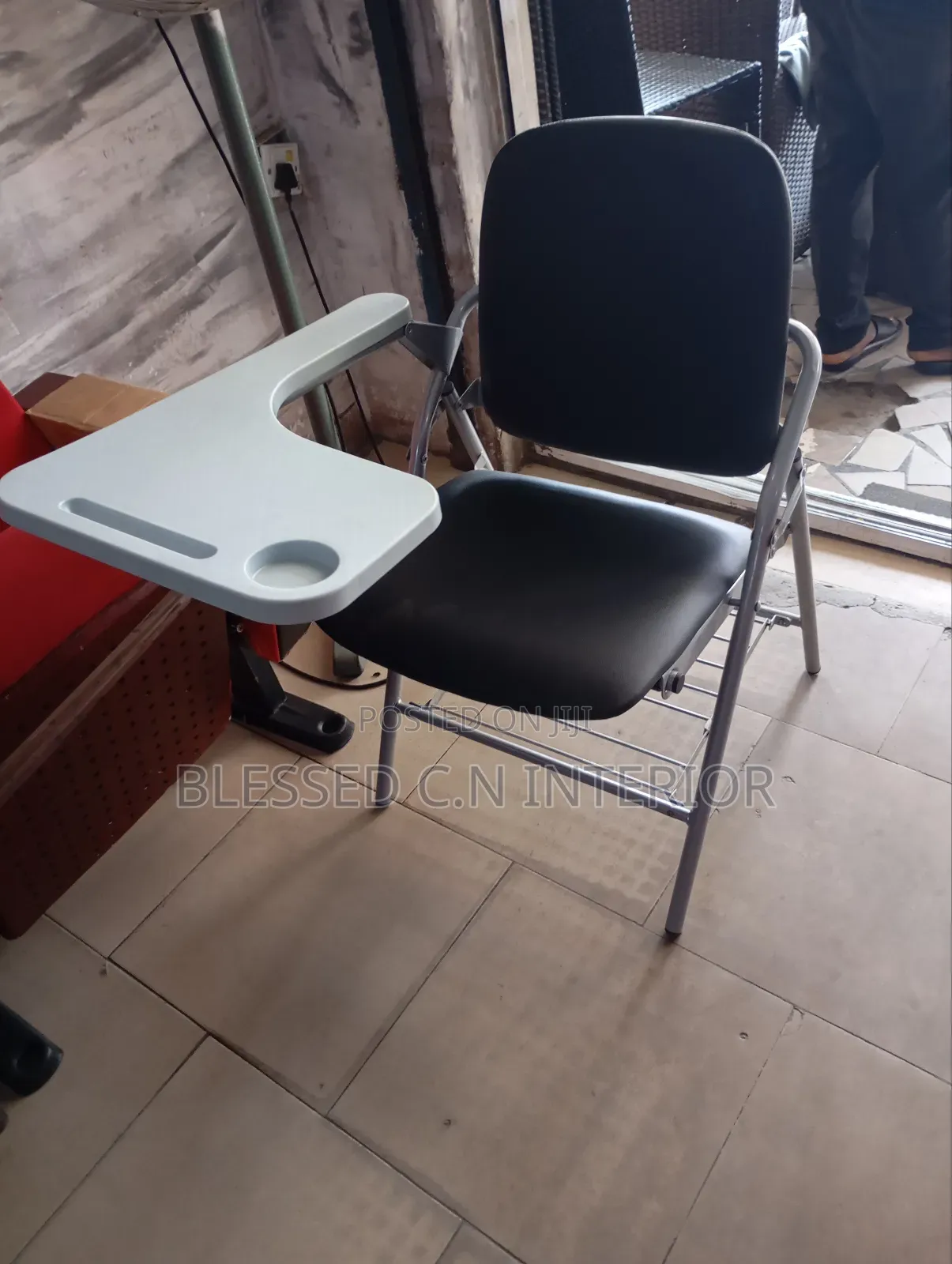 Folding Chair With Writing Pad