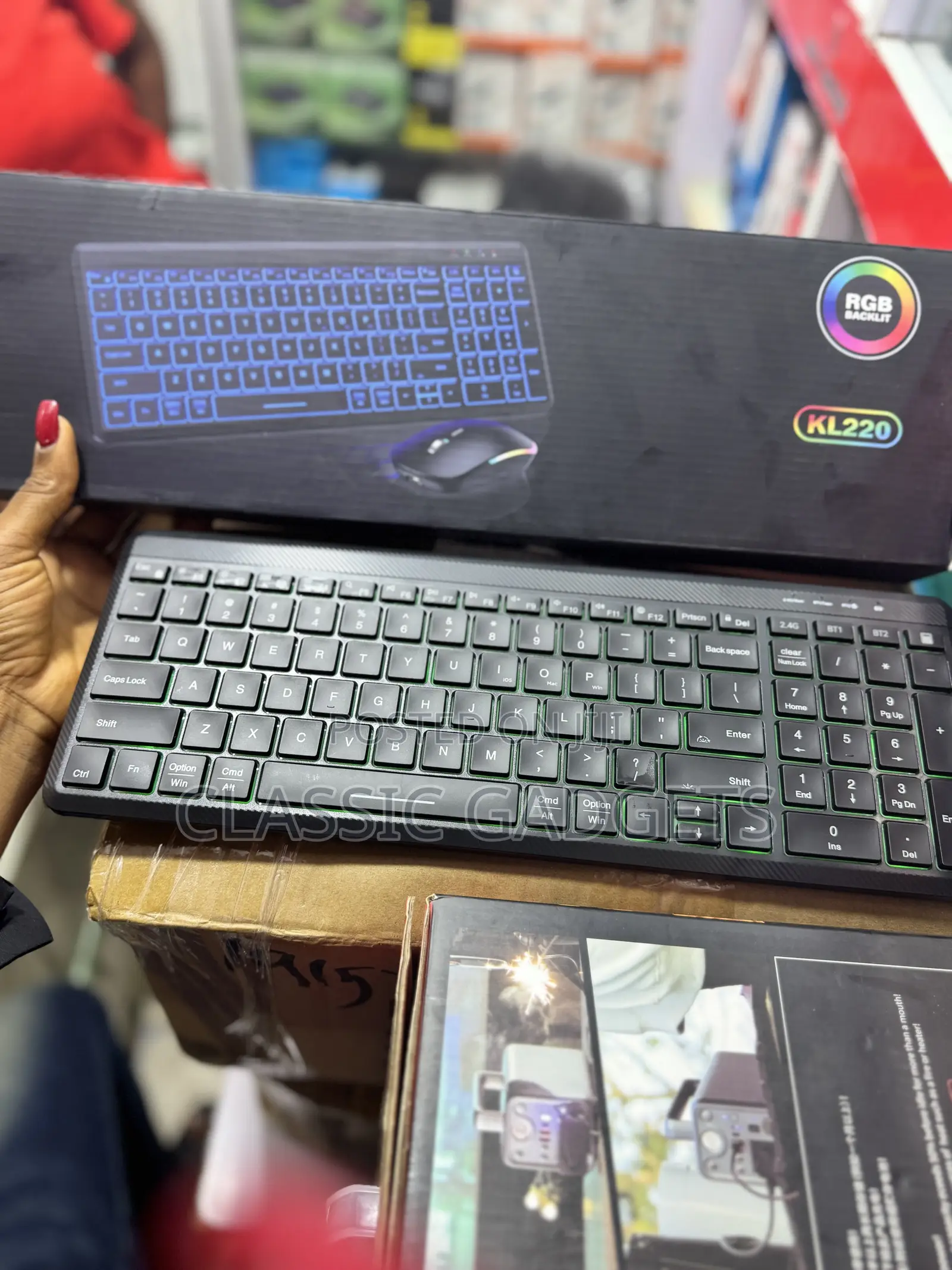 Kl220 RGB Backlit Wireless Bluetooth Keyboard Mouse Combo