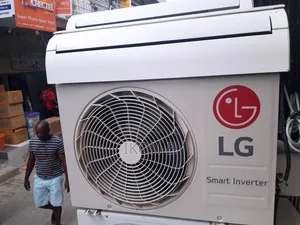 Photo - Lg 1.5hp Inverter Korean Used Factory Fitted