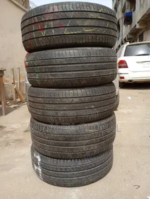 225/55/17 Michelin Tires Four Uniform