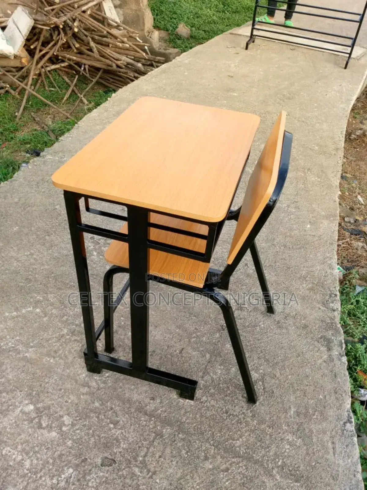 Single School Desk