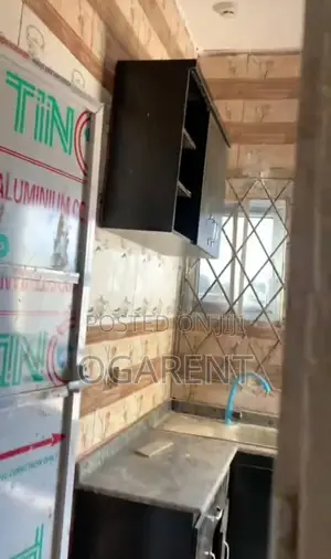 1bdrm Bedsitter in Sapele Road, Benin City for rent