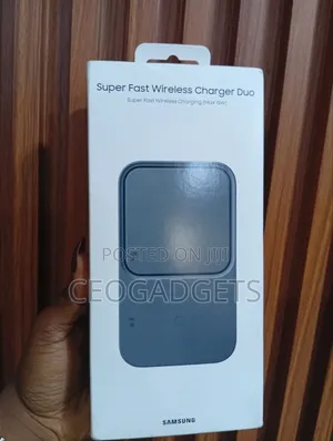 Samsung Super Fast Wireless Charger Duo.