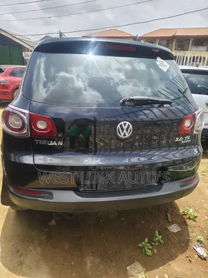 Volkswagen Tiguan 2010 Black