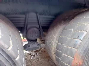 Man Tipper 10 Tyres Auxiliary
