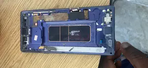 Photo - Samsung Note 9 Crack Screen