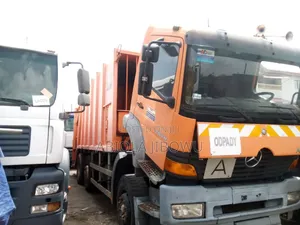 Mercedes Benz 2528 Atergo Compartor