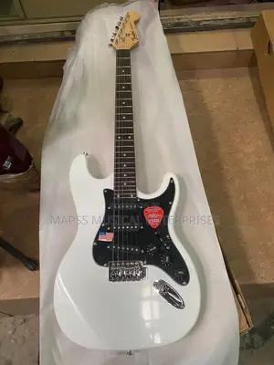 Photo - Fender Squier Affinity Stratocaster HSS Electric Guitar