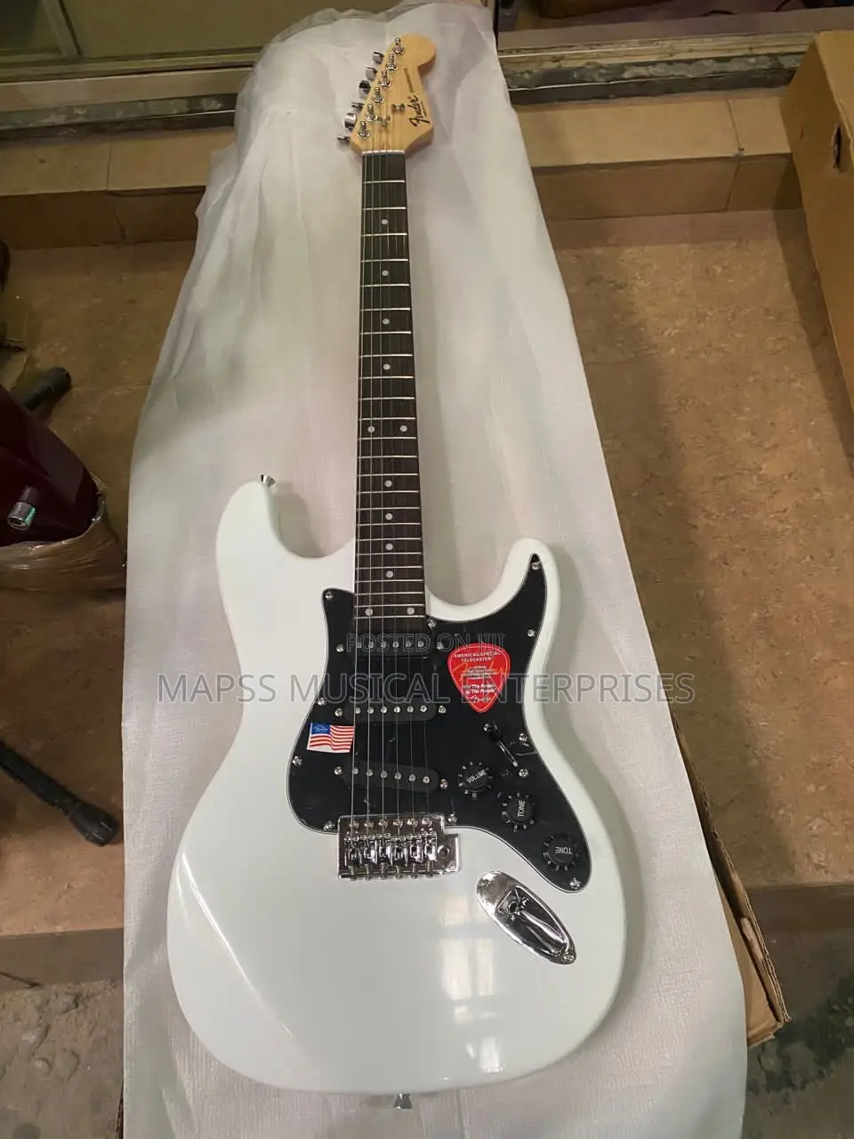 Fender Squier Affinity Stratocaster HSS Electric Guitar