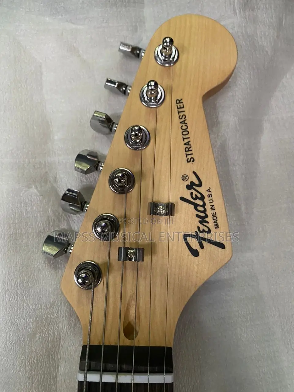 Fender Squier Affinity Stratocaster HSS Electric Guitar