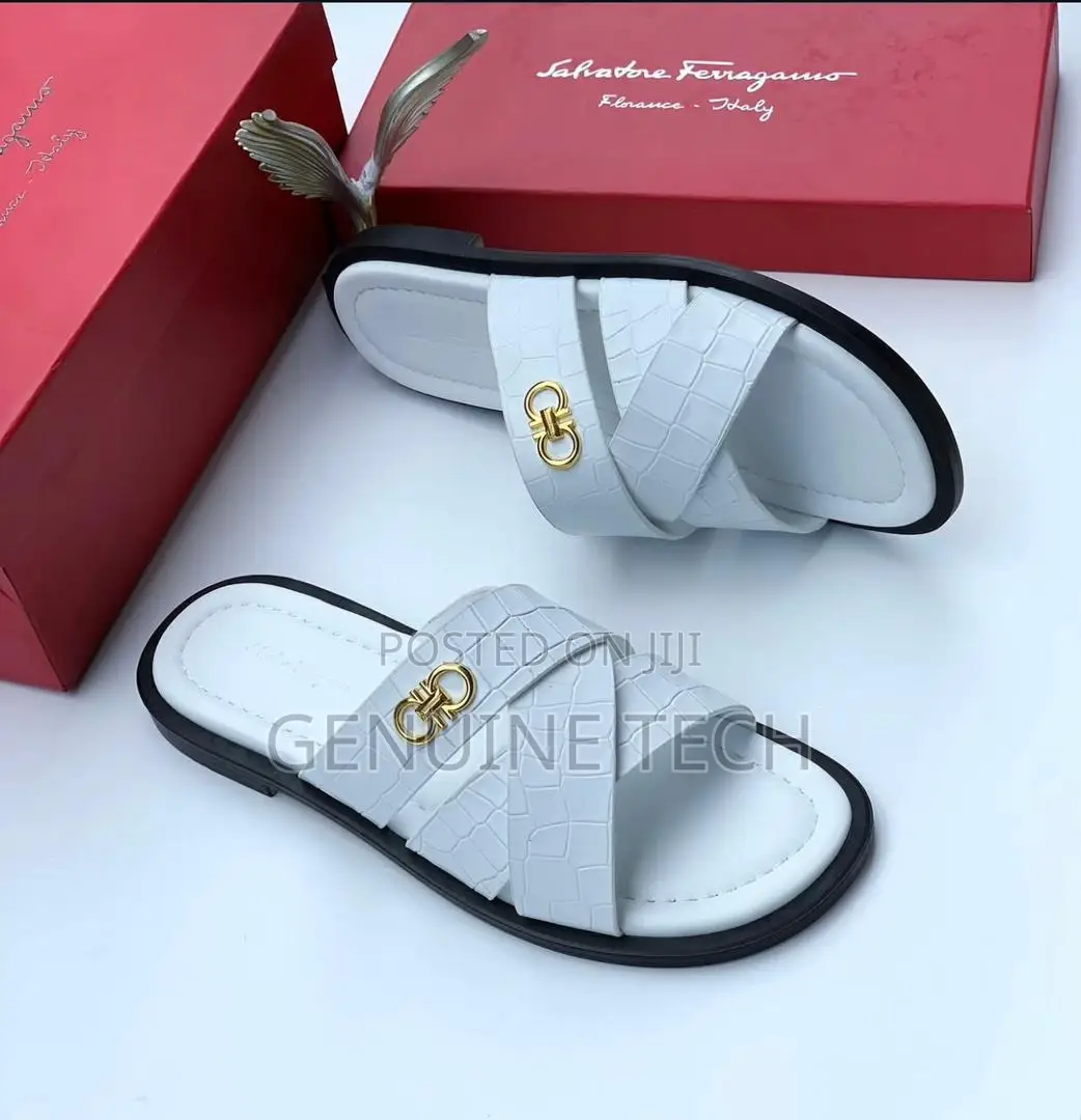 *Ferragamo🔥🔥Now Available